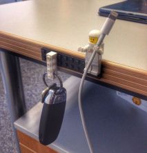 Haga click para ver la imagen ampliada llavero lego.jpg